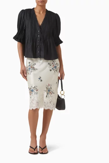 بلوزة كارلي بأزرار