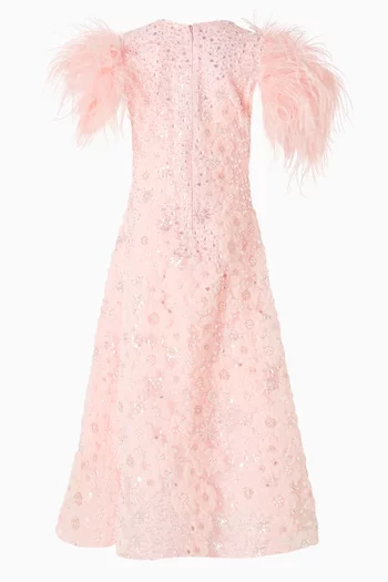 فستان طويل بزهور مطرزة