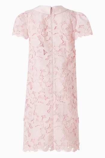 فستان بكشكش ودانتيل