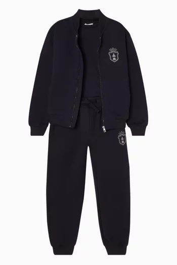 جاكيت بسحاب وشعار الماركة 