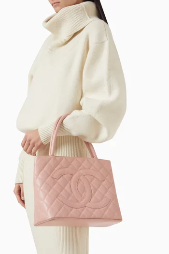 حقيبة يد ميداليون من الألفينيات جلد كافيار