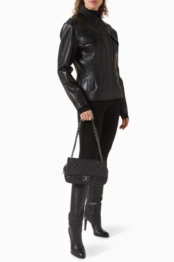 حقيبة كتف بغطاء قلاب من عقد 2010 جلد كافيار