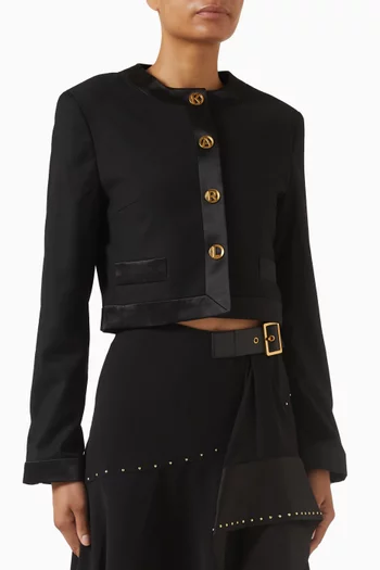 جاكيت دي ان ايه بأزرار بحروف شعار الماركة ستان داتشيس