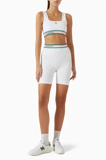 حمالة صدر بدون حياكة وشعار الماركة