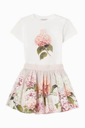 تنورة بنقشة هايدرنجا