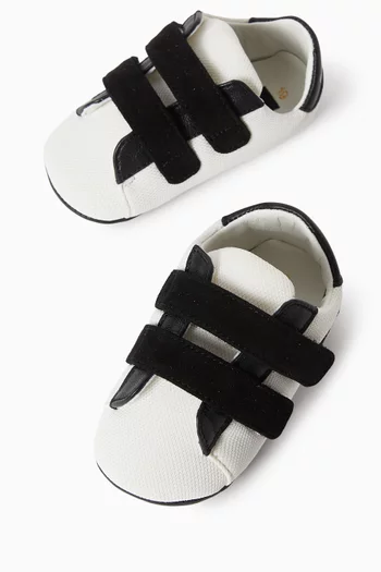 سنيكرز بشريط فيلكرو جلد وقنب 