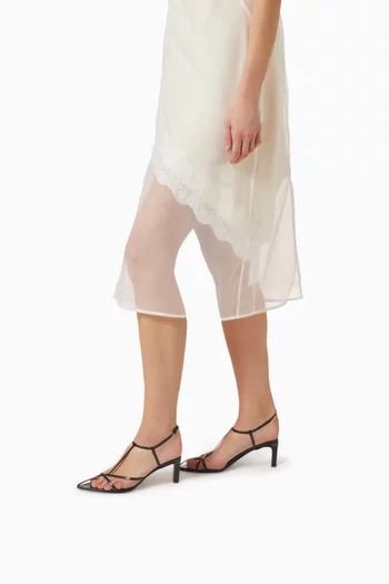 صندل بمقدمة مدببة جلد