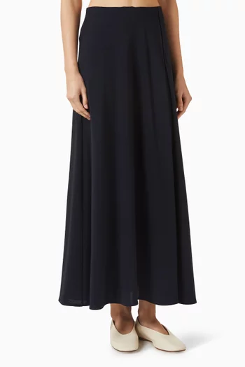 تنورة بقصة طويلة وواسعة جيرسيه