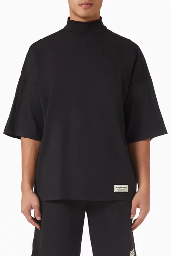 High-neck Exaggerated-sleeve T-shirt in Softskin100©