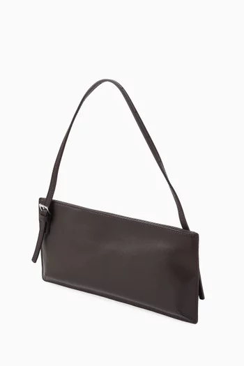 حقيبة كتف مستوحاة من فترة التسعينيات جلد