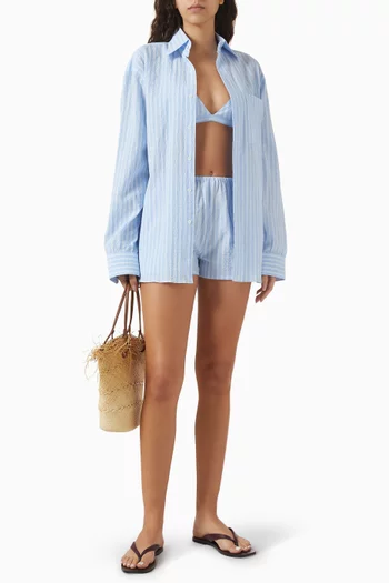 Classic Buttoned Shirt in Cotton