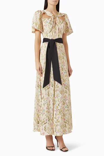 فستان بنقشة وحزام