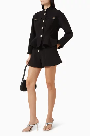 شورت جون بقصة واسعة وأزرار كبس