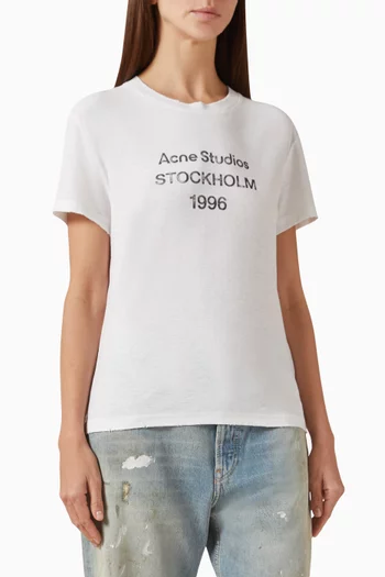 تي شيرت بشعار الماركة قطن وقنب