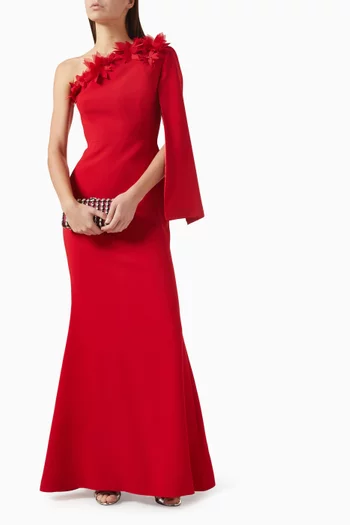 فستان سهرة بكتف مكشوف مزين بزهور كريب