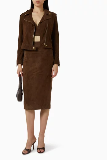 بلوزة قصيرة بشعار الماركة شمواه