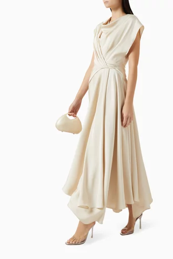 فستان طويل بدرابيه