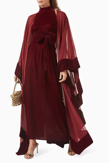 "Set with a velvet abaya trimmed in chiffon,layered over a velvet inner dresswith raglan sleeves and a separate belt.":Red    :S|219127777