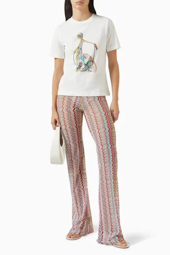 تي شيرت بطبعة