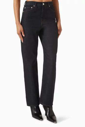 بنطال جينز اسينشيال بقصة ساق مستقيمة دينم