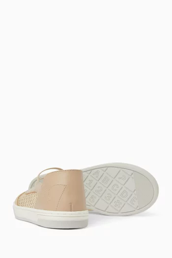 حذاء كلاسيكي رياضي مسطح