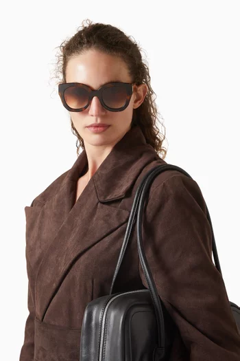 نظارة شمسية ذا سويرل بإطار فراشة أسيتات