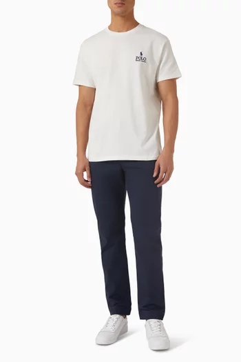 تي شيرت مزين بشعار الماركة قطن