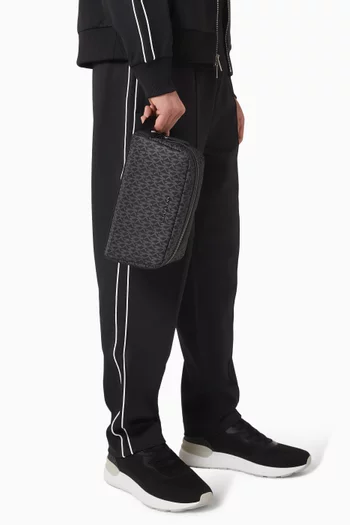 Brooklyn Wash Bag in Logo Canvas