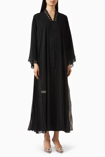 عباية مطرزة بالخرز