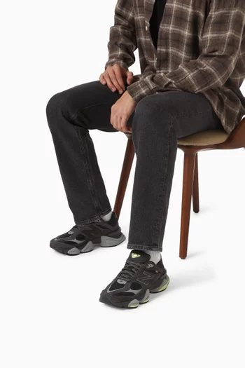 9060 Sneakers in Suede & Mesh