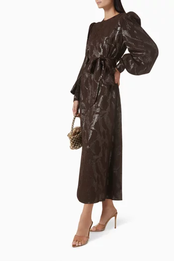 فستان متوسط الطول بحزام