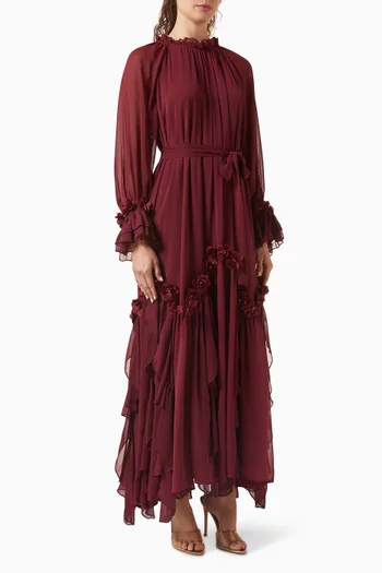 فستان بحزام وزهور بارزة