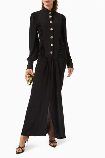 فستان بأزرار وكشكش