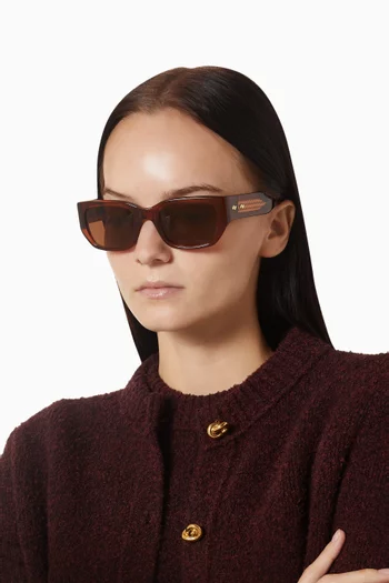 نظارة شمسية بإضافات مجدولة وإطار مربع أسيتات