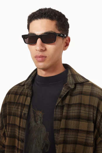 نظارة شمسية بإطار مستطيل أسيتات