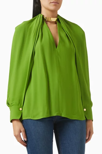 بلوزة بحلية معدنية عند فتحة الرقبة جورجيت