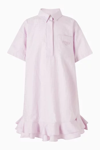 فستان بكشكش وشعار الماركة