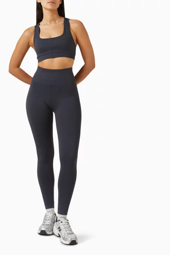 حمالة صدر رياضية جيد بدون حياكة وتصميم رياضي في الخلف