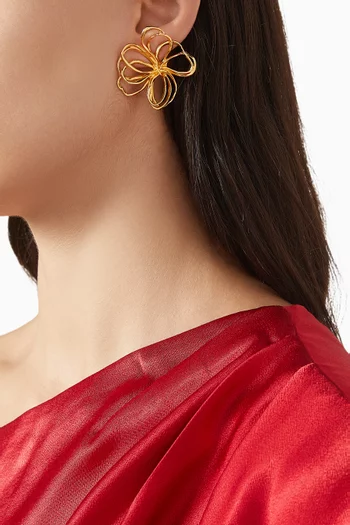 أقراط بتصميم زهرة بسلك نحاس بلون ذهبي