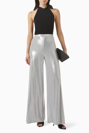 بنطال بقصة مائلة