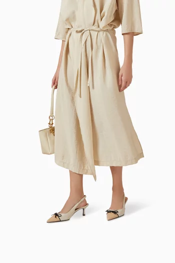 حذاء كلاسيك ليدي بسير خلفي وتصميم مزين بعقدة جلد ناعم