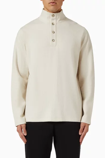 سترة بياقة عالية وأزرار قطن