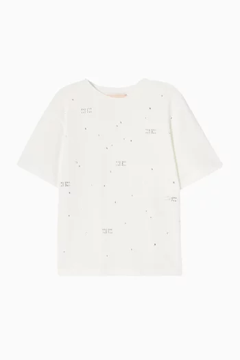 تي شيرت بأحجار راين وشعار الماركة