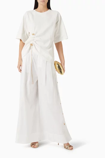 تي شيرت صوفيا مزين بالحلي