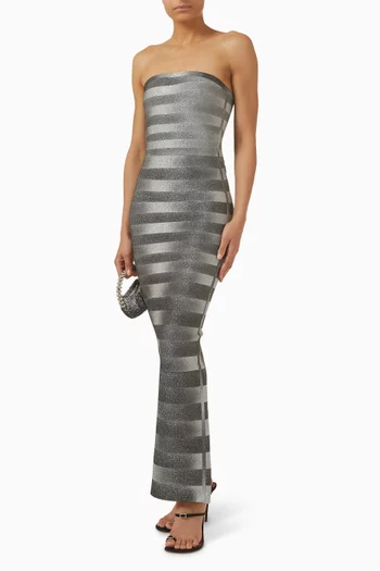 فستان سهرة نيا بتصميم أشرطة