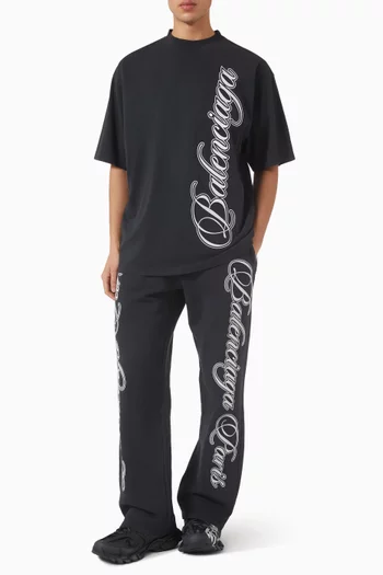 Cursive Baggy Pants in Dry Fleece
