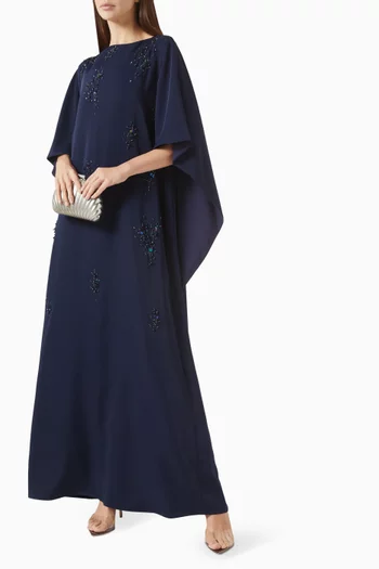 قفطان مزين بتطريزات كريب