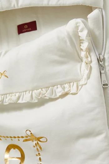 كيس نوم بشعار الماركة