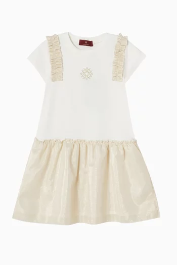 فستان بشعار الماركة كشكش