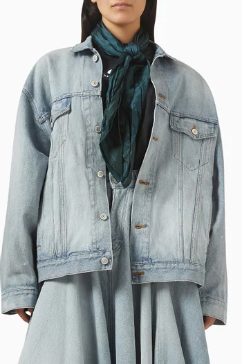 وشاح بشعار حرفي BB بملمس بارز حرير جاكار